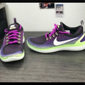 NWOT Women's Nike Free RN Distance Violet/Volt